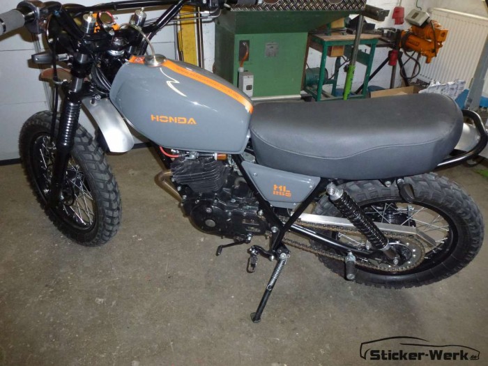 Folierung Honda Motorrad glänzend