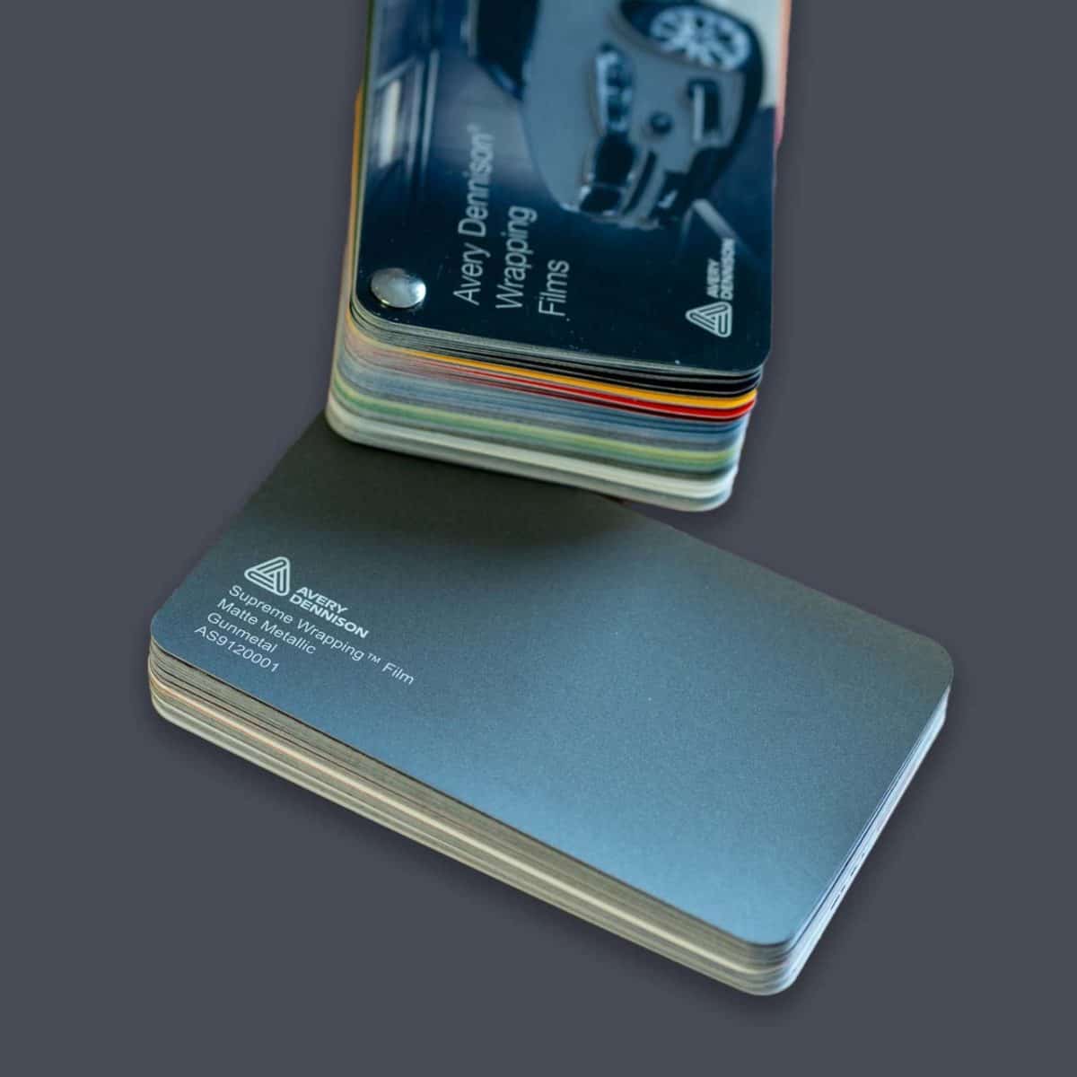 3M Avery Matte Metallic Gunmetal Autofolie im Farbfächer - Sticker-Werk