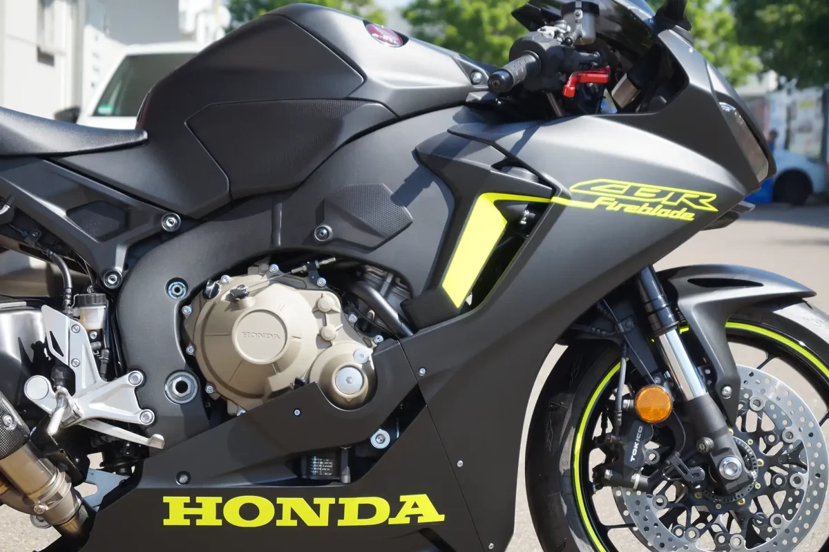 Honda CBR Folierung in Neongelb by Sticker-Werk